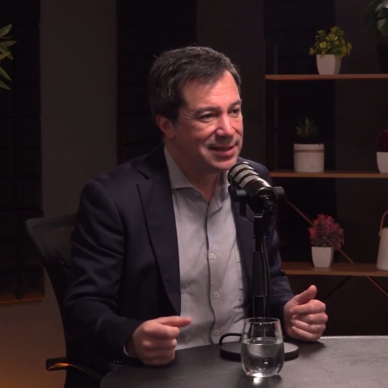 Lucas Palacios | Rebelarse ante la idea de vivir asegurados